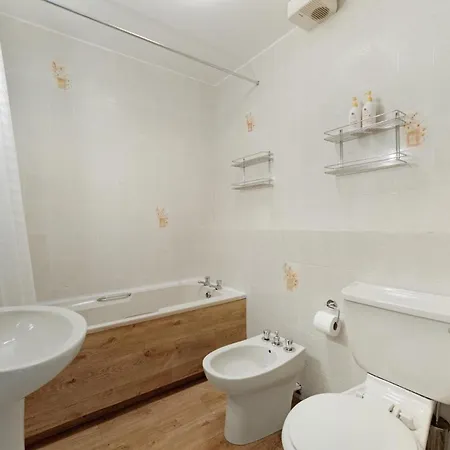 Dom wakacyjny 3 Miller Bridge House