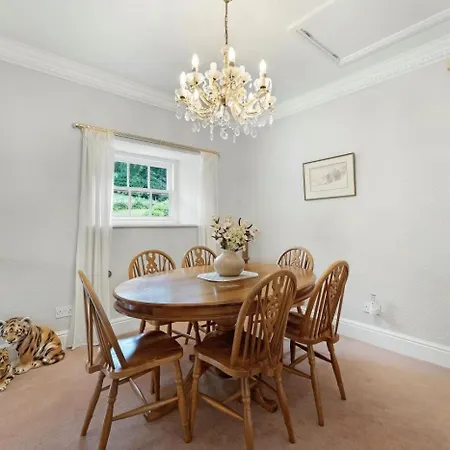 דירה 2 Bed In Oc-lr011 אמבלסייד