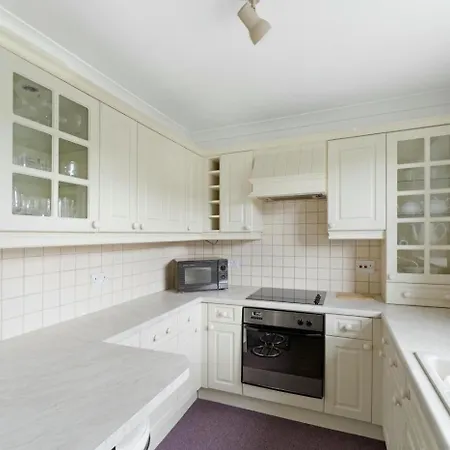 2 Bed In Oc-lr011 דירה *