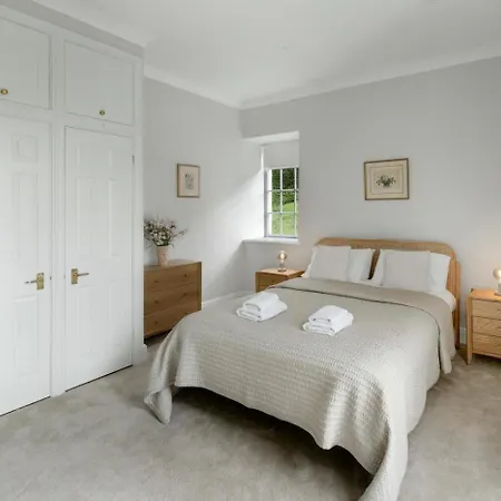 2 Bed In Oc-lr011