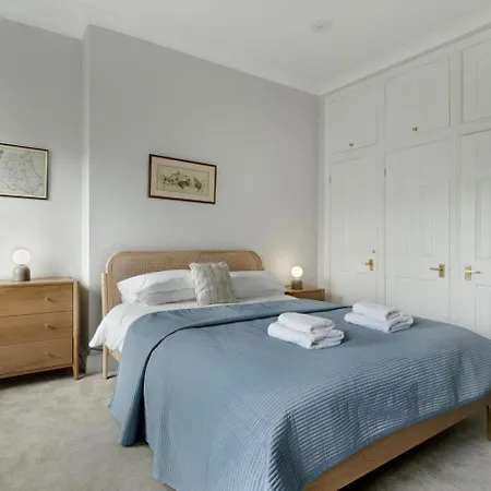 2 Bed In Oc-lr011 *